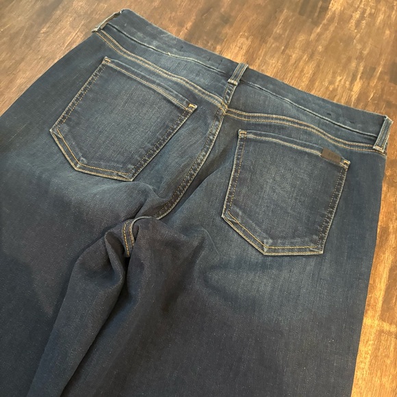 Seven for All Mankind JEN 7 Blue Denim Cropped Wide Leg Jeans! Size 8 - Picture 6 of 13